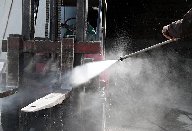 Why Choose Our Certified Pressure Washing Experts for Your Project Needs in Lake Katrine, NY?